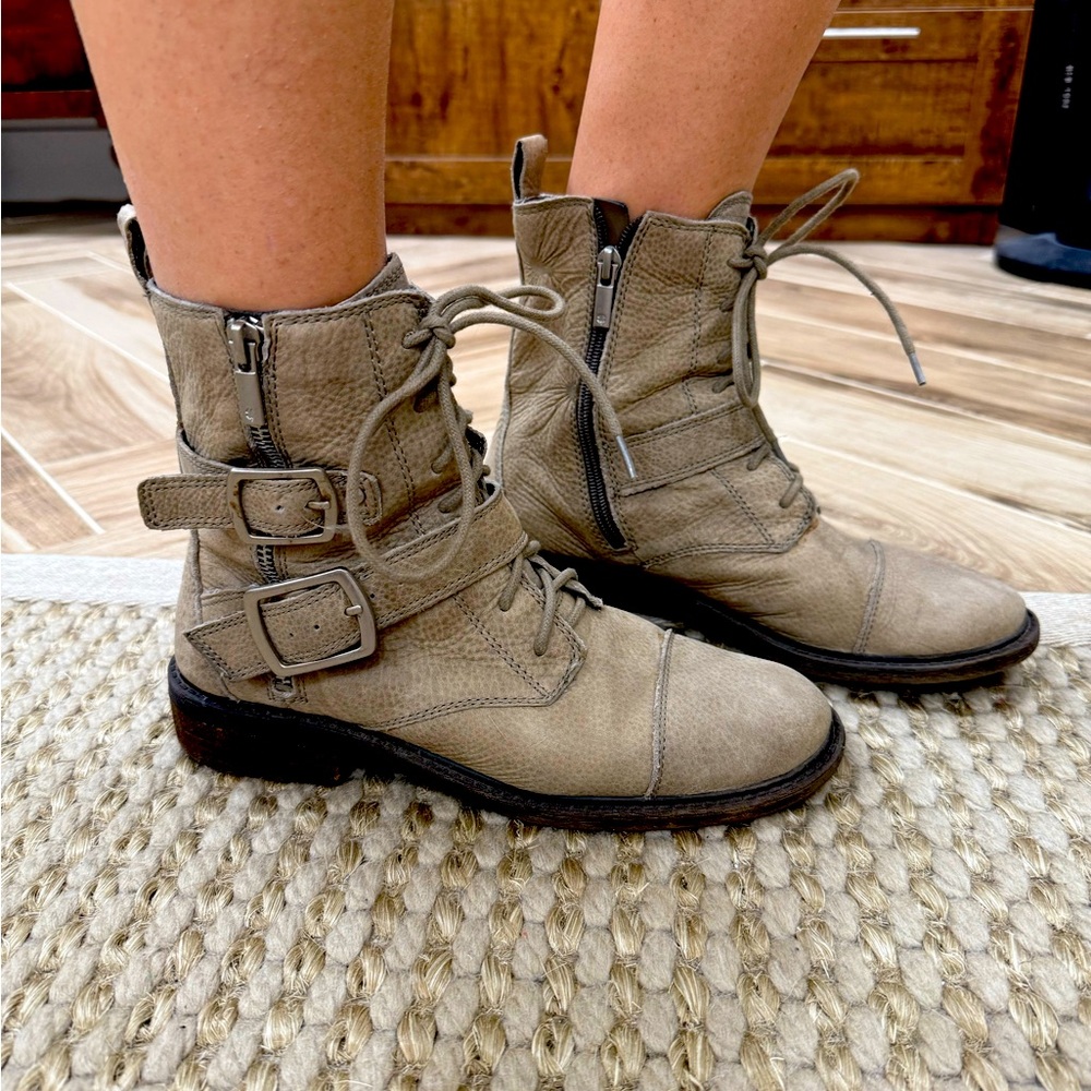 Women's LUCKY BRAND Beige LEATHER Double BUCKLE Lace Up RIDING Work BOOTS